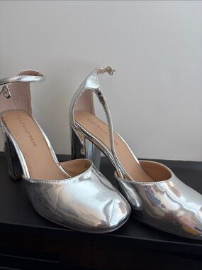 Who What Wear Silver Mirror Metallic Ankle-Strap Block Heels
